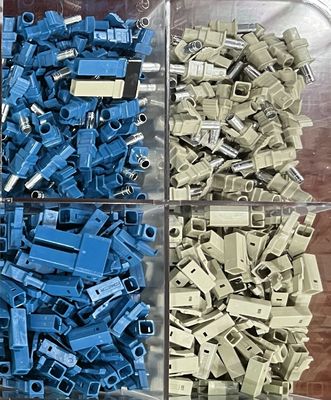 Ein guter Preis. Elektroanschluss Kunststoffspritzgießerei Dienstleistungen OEM ODM PP Nylon Material angepasste Farbform für Kunststoffspritzgießerei Online