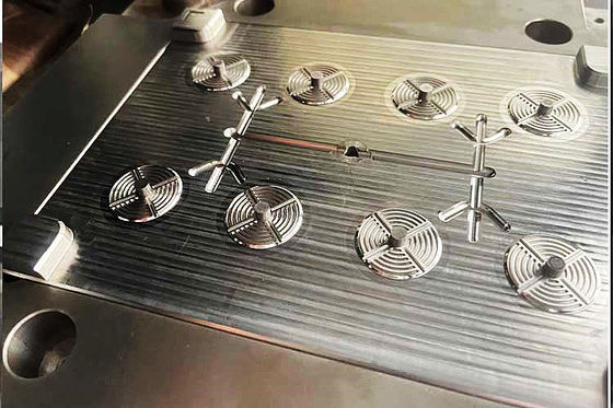 Ein guter Preis. Transparentes und weißes Medizinisches Schimmeldesign 3D/2D für die Hot Runner Systeme von Moldmaster Online